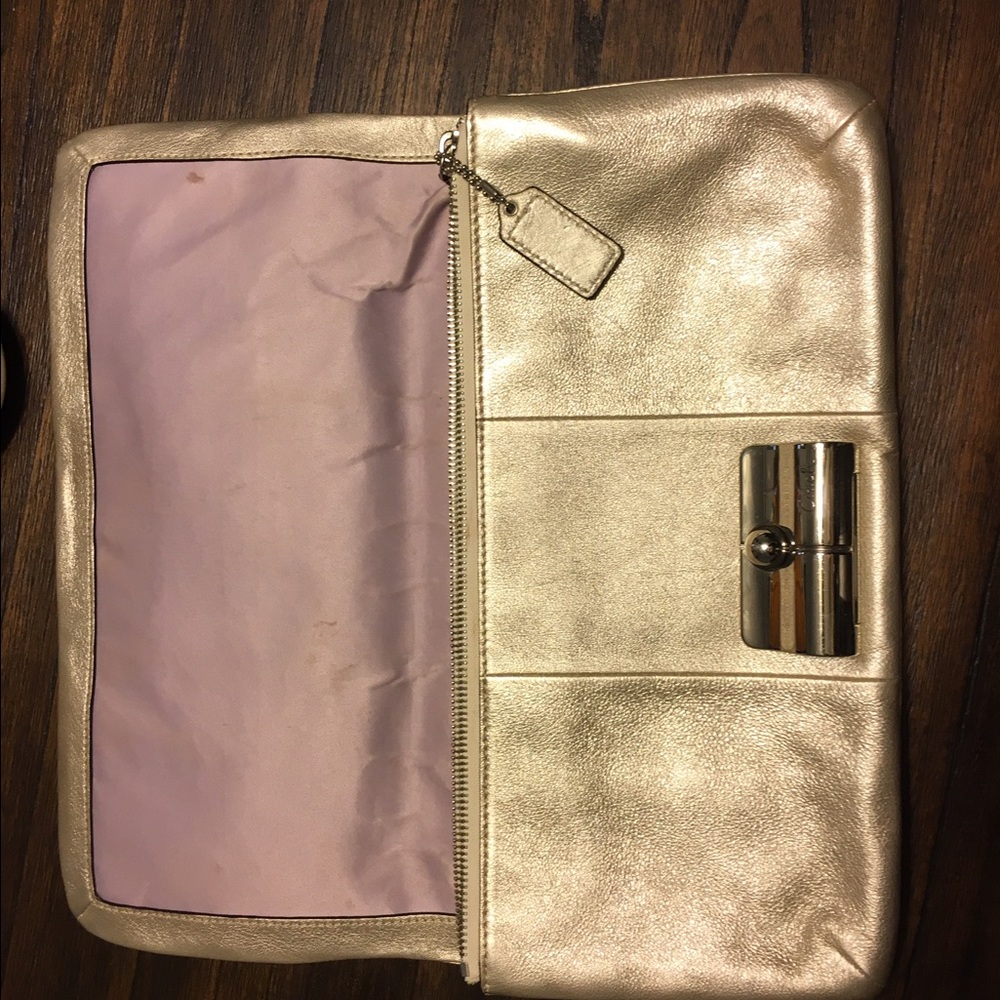 Coach clutch - Picture 3 of 4