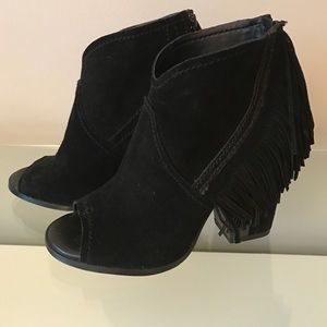 Gianni Bini black suede fringed booties.  Size 7