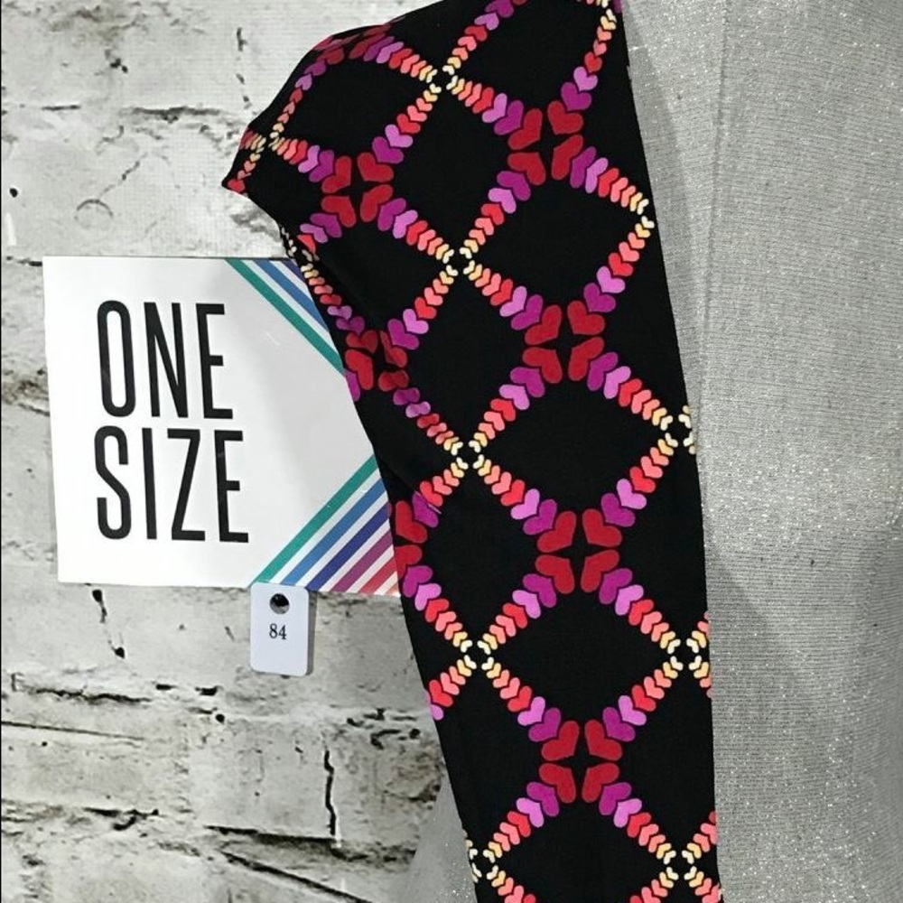 BNWT LuLaRoe Valentines leggings OS 0-8