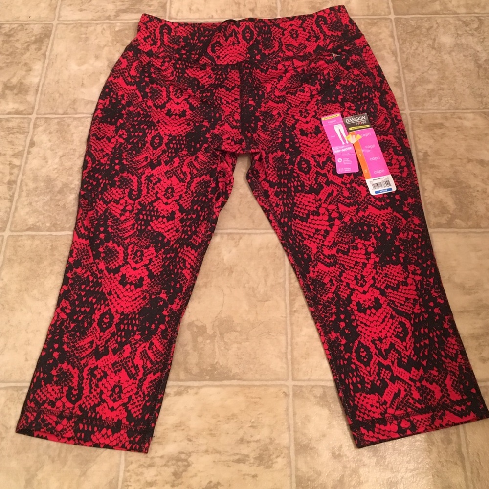 New Danskin Capris