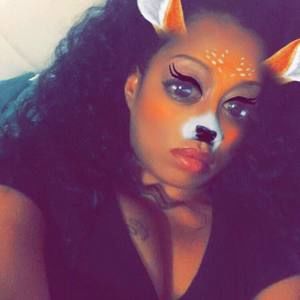 Meet your Posher, Leslie