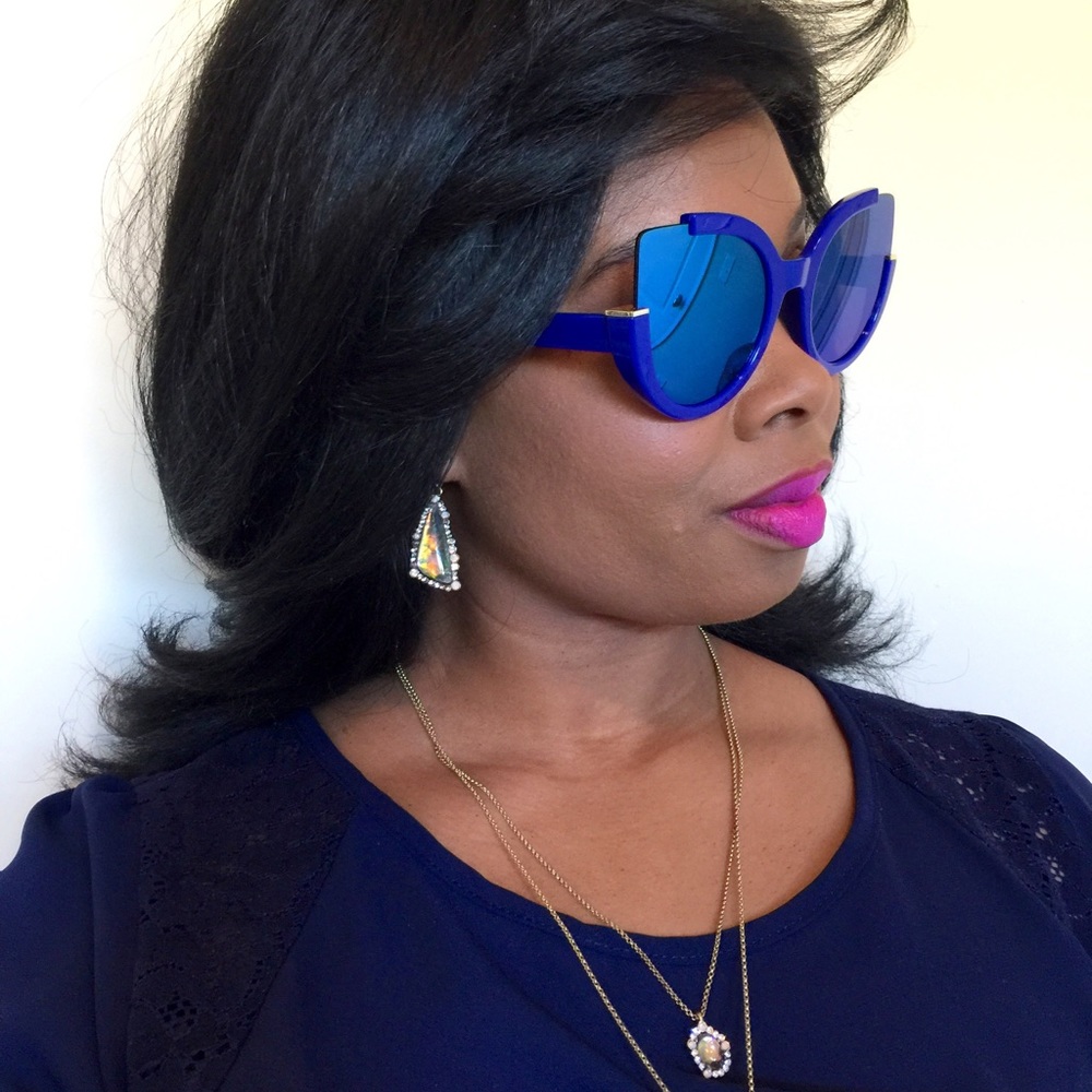Sunglasses Royal Blue Show Stopping Sunnies - Picture 3 of 4