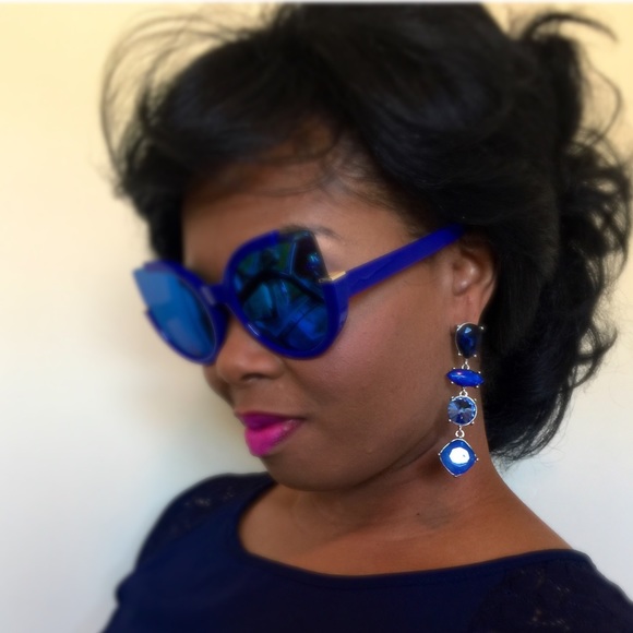Sunglasses Royal Blue Show Stopping Sunnies - Picture 4 of 4