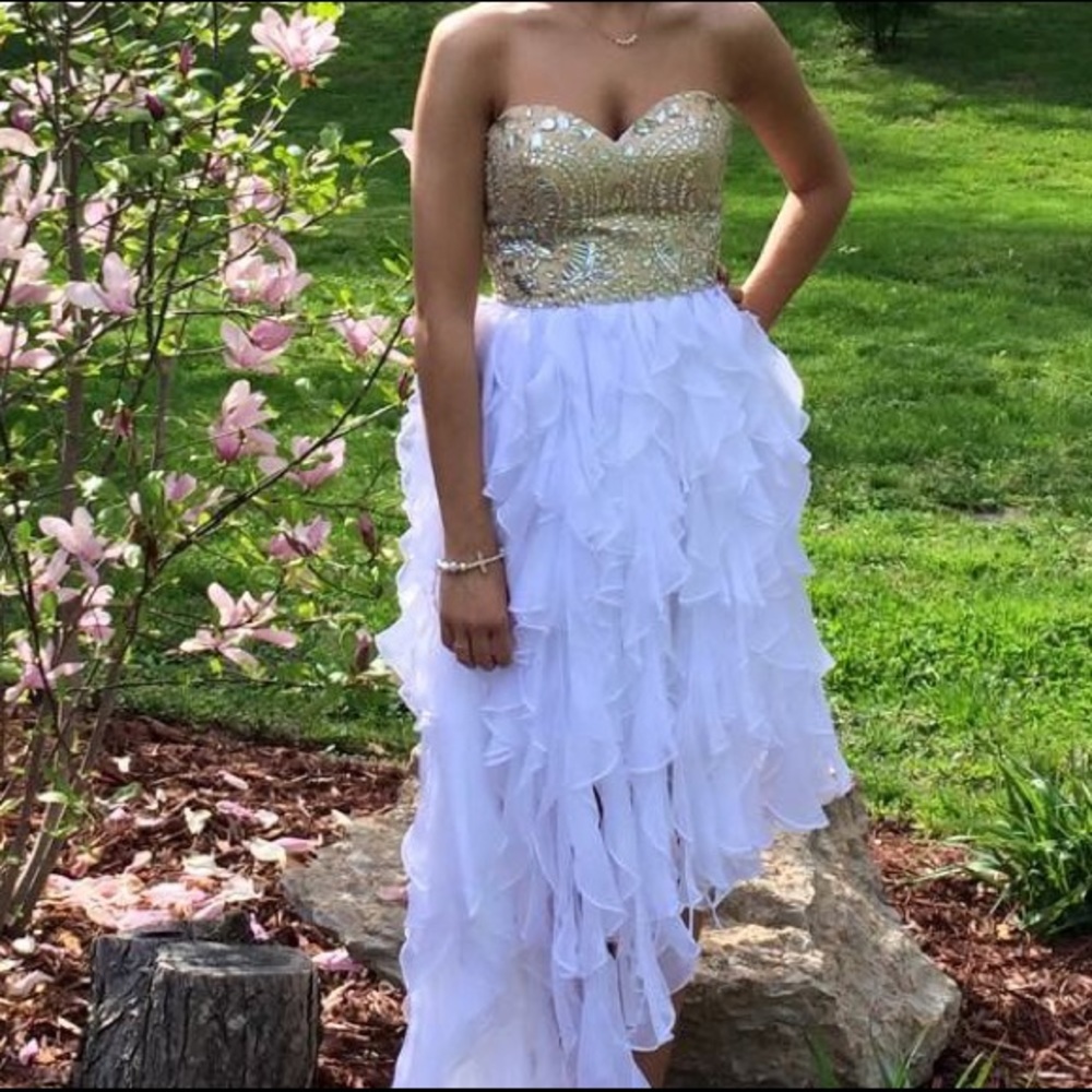 WHITE AND GOLD PROM DRESS