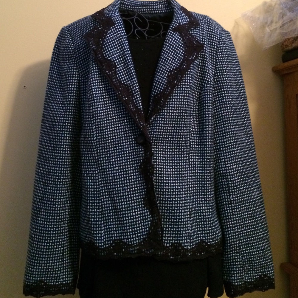 Feminine plaid blazer with gorgeous lace detail