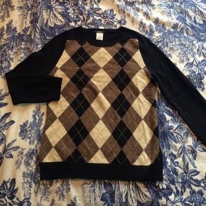 Argyle 3/4 length sleeve sweater.