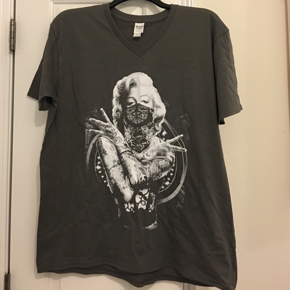 NWOT Marilyn Monroe V-neck Tee
