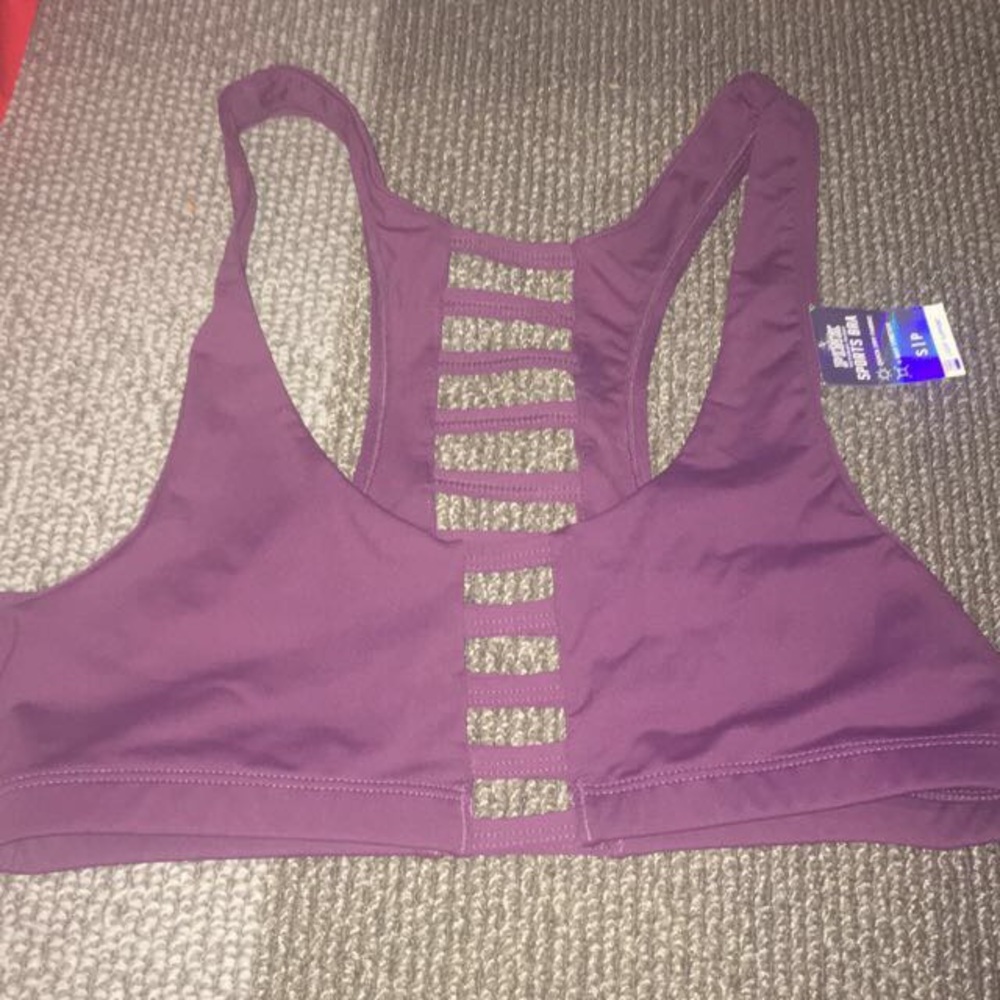 Victoria secret sports bra nwt