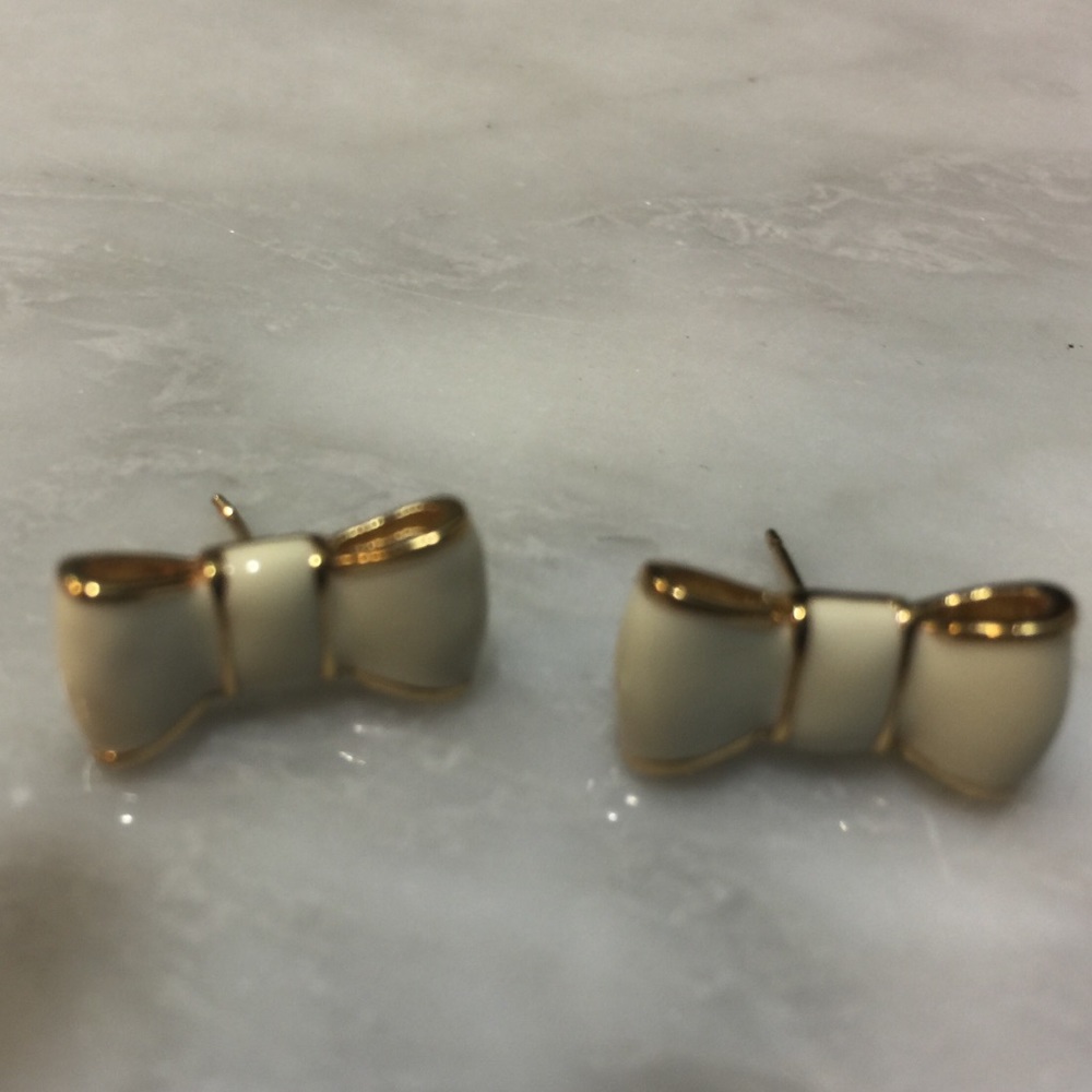 Kate Spade tan bow earrings