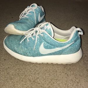 Women's Roshe Run