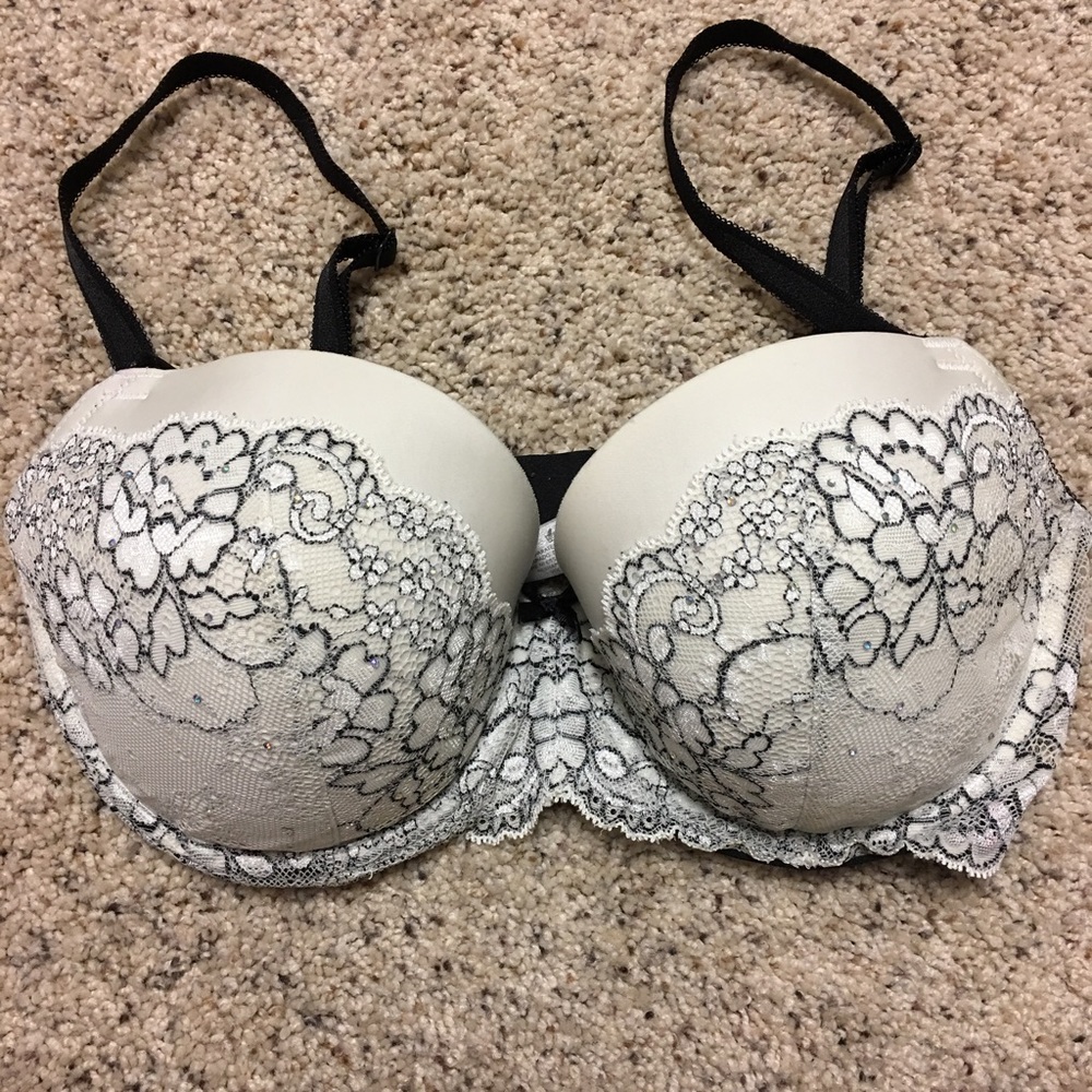 Victoria's Secret Dream Angels Lined Demi 34DD