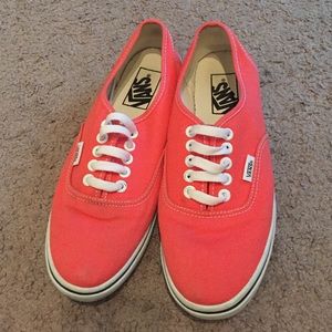 Vans - Coral Lo Pro Size 7