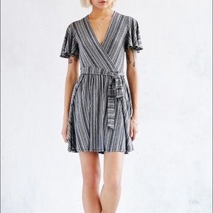 Kimchi Blue Flutter Sleeve Variegated Stripe Dress