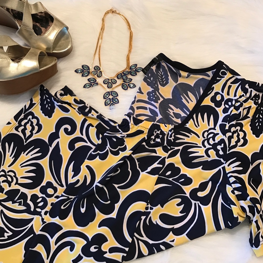 Pretty Yellow and Navy Printed Top