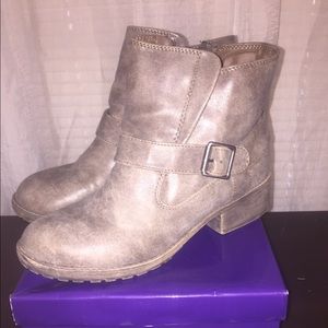 Madden Girl Missionn Boots 👢