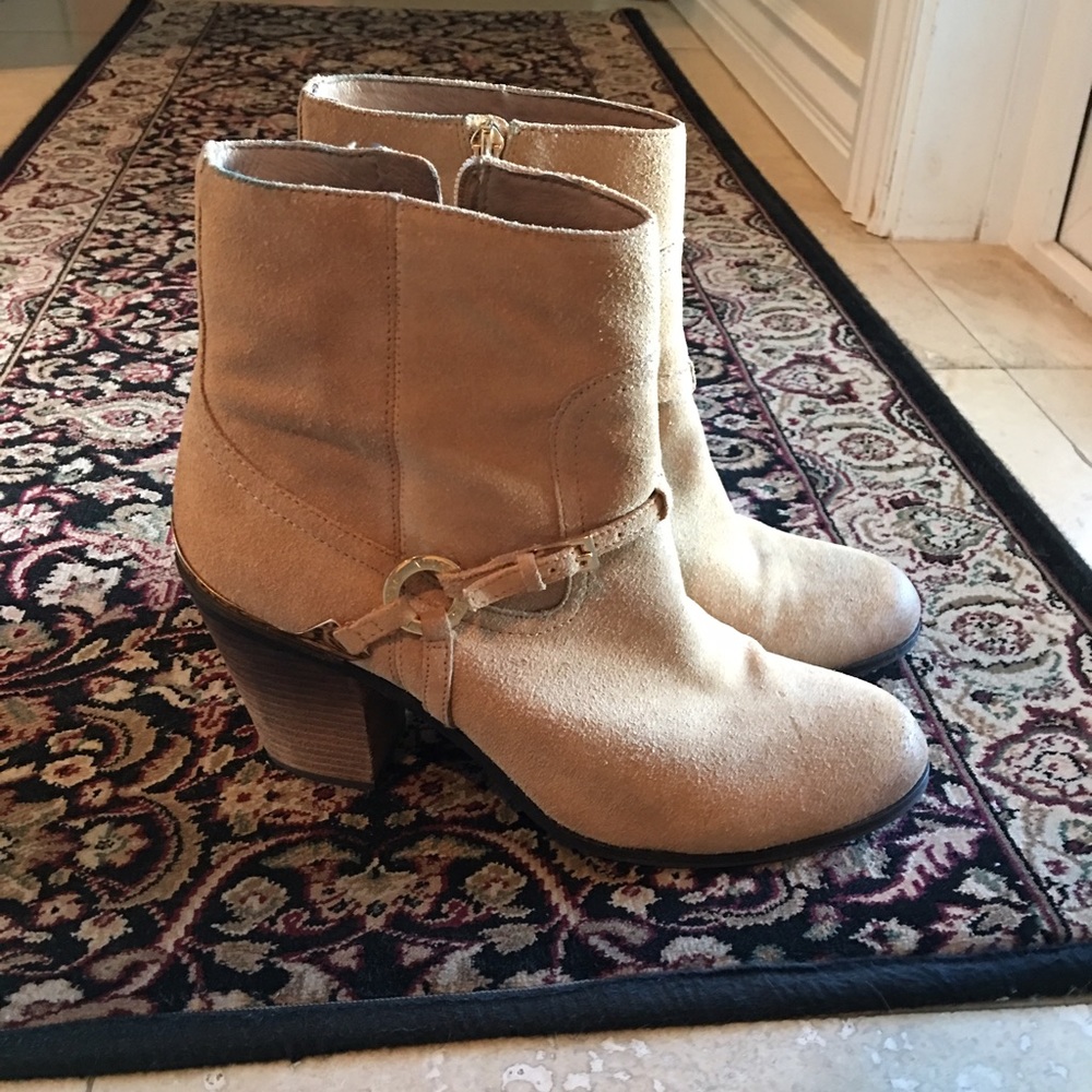 Vince Camuto Gregger Suede Booties