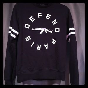 Defend Paris sweatshirt