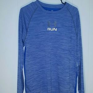 Under Armour Woman's Run Shirt GUC