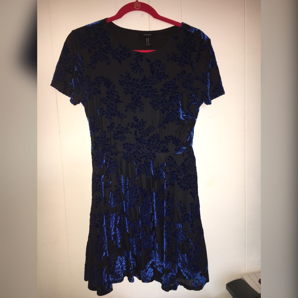 Black and Blue Floral Velvet Dress