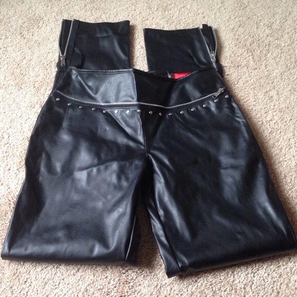 💞EUC/Kitten by Allure Lingerie/Leather Look Pants - Picture 2 of 4