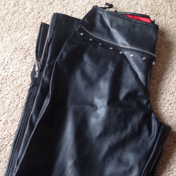 💞EUC/Kitten by Allure Lingerie/Leather Look Pants - Picture 4 of 4