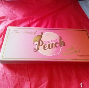 Too faced Sweet Peach Pallette, Authentic