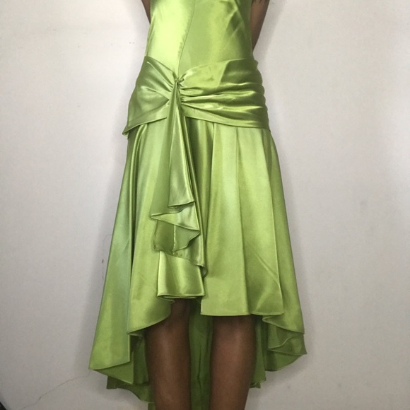 Green Gown - Picture 2 of 4