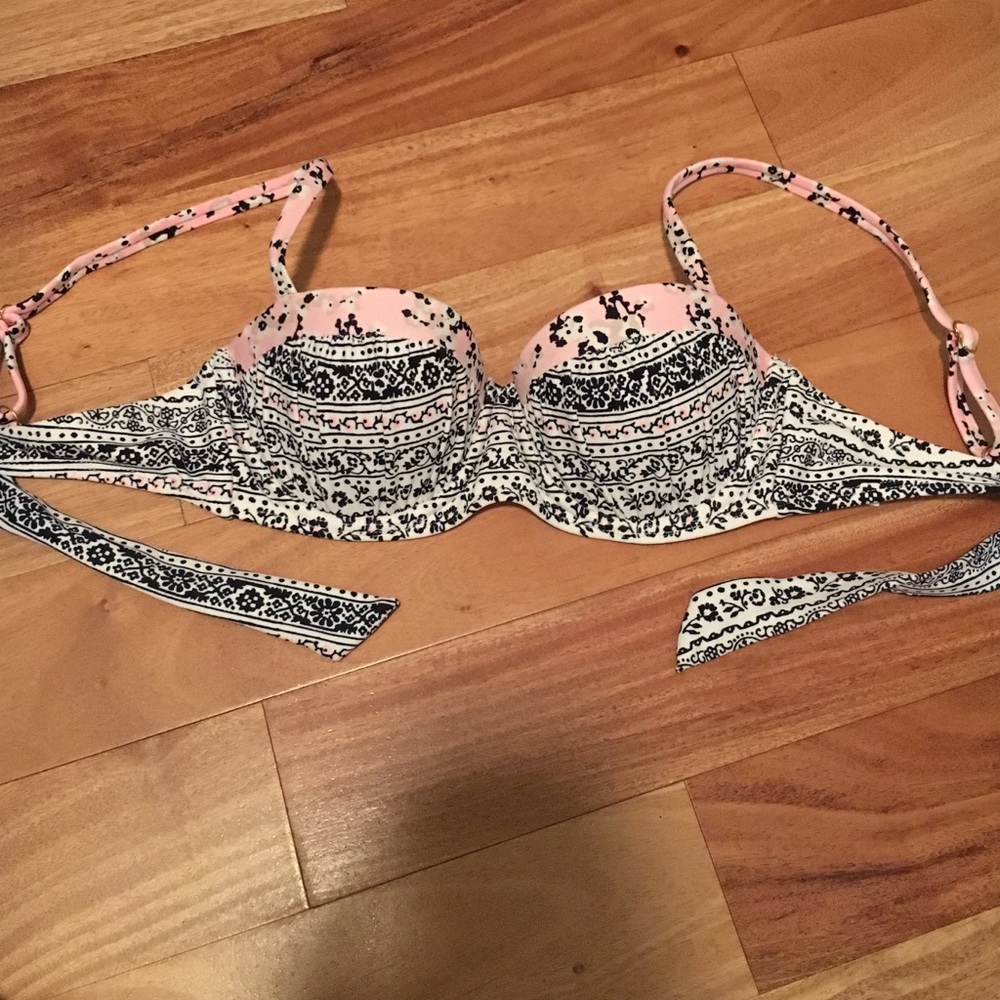 Swimsuit top