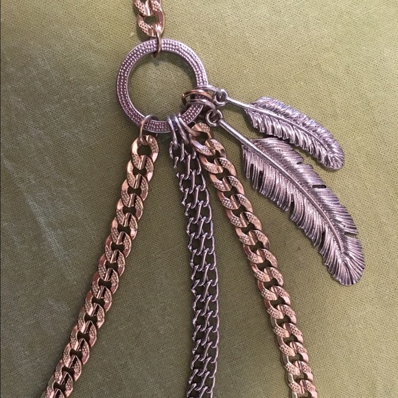 Necklace by Jessica Simpson - Picture 3 of 3