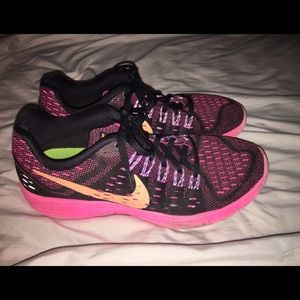 size 8 women's nike lunar tempo