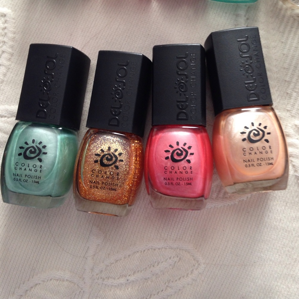 color changing nail polish bundle💗