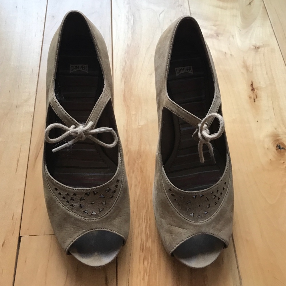 Camper brand suede peep toe pumps. Size 39 (US 8)