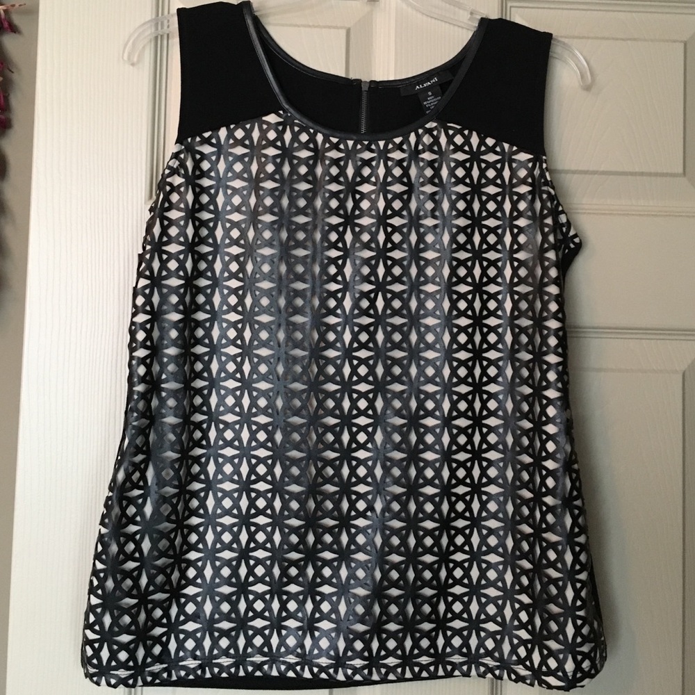 Dress tank