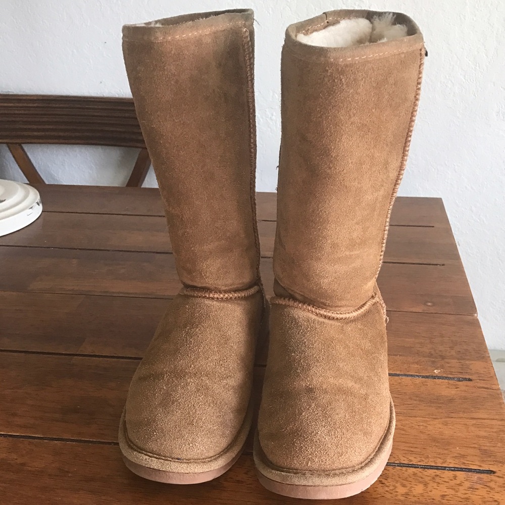 Bearpaw boots