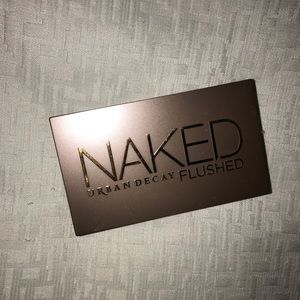 Naked Flushed palette