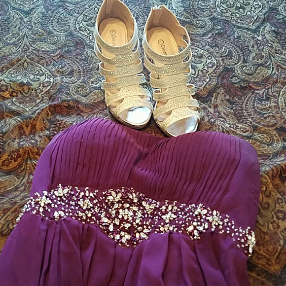 Dress Heals - Picture 2 of 4