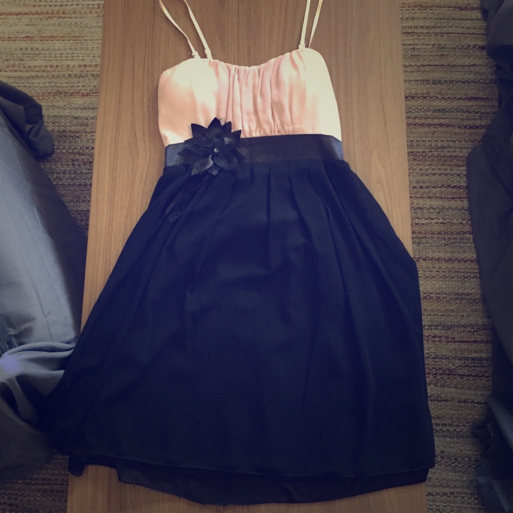 Sisters point dress.