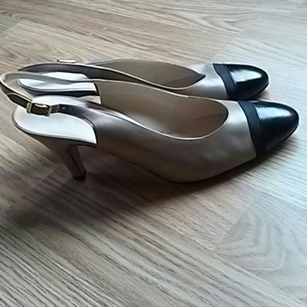 Salvatore Ferragamo Slingback Heels