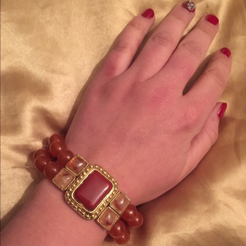 Coral beaded stone bracelet