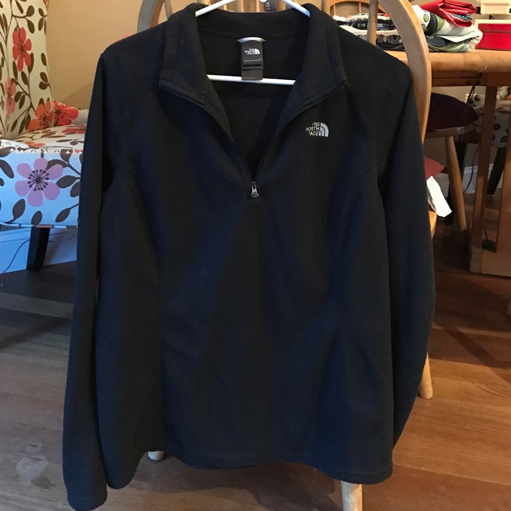 1/4 zip North Face pullover