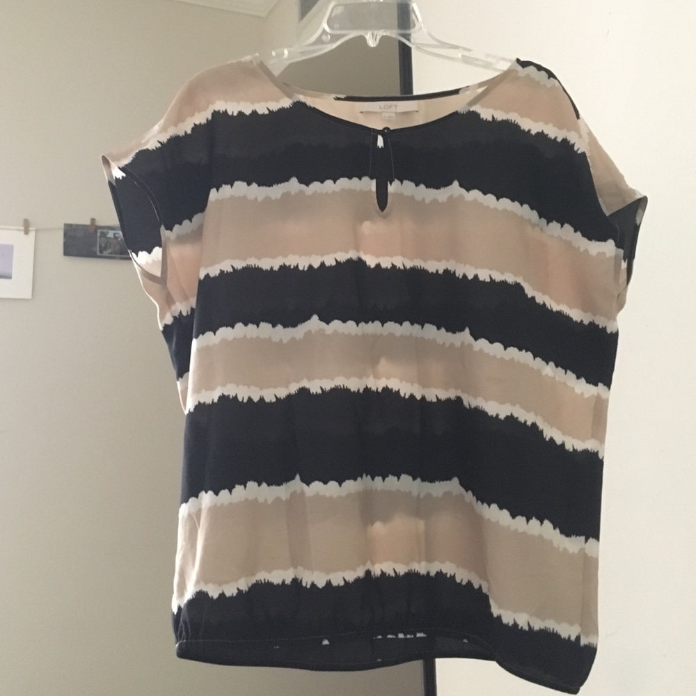 Loft navy and tan top