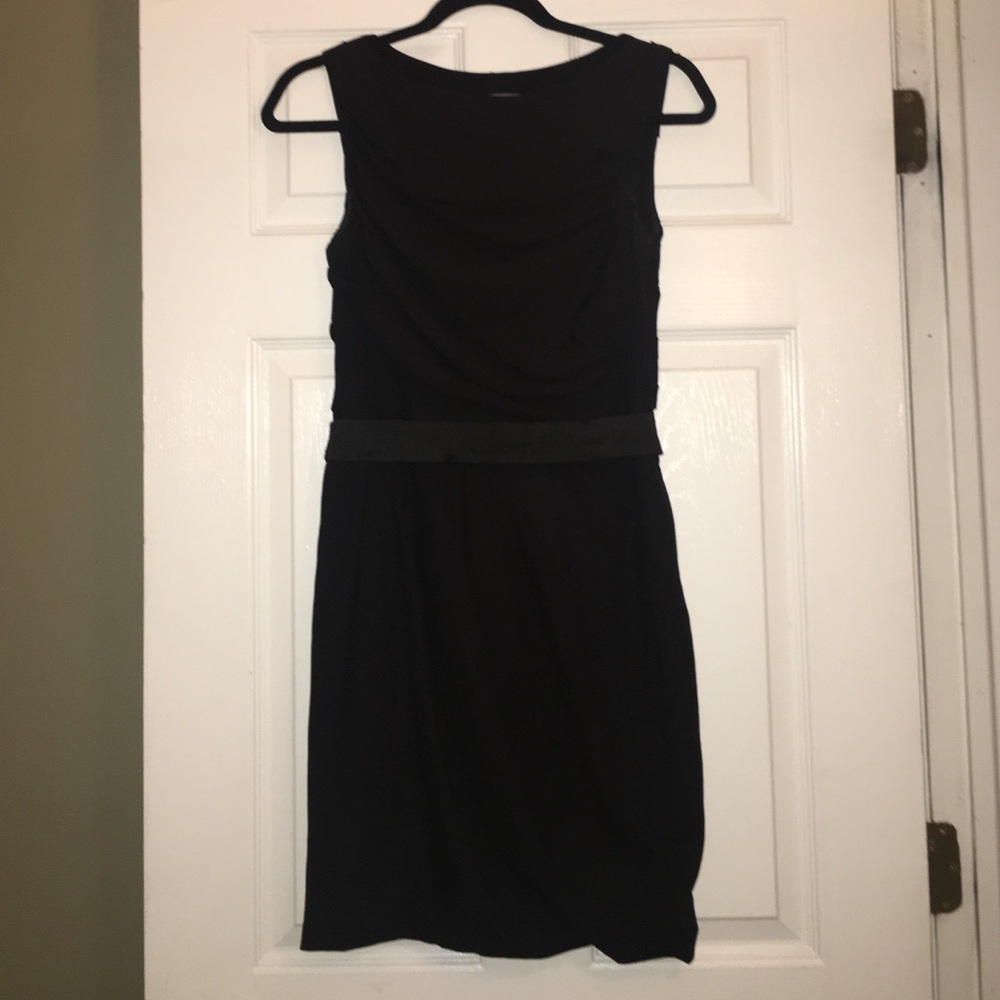 Perfect little blk dress for work!
