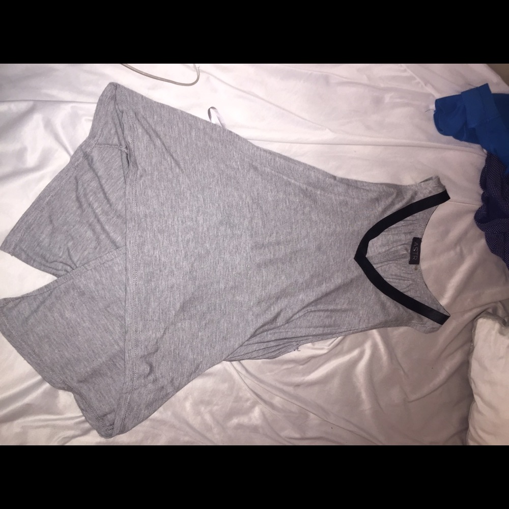 A v cut , open back tank top