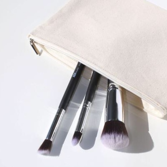 🔵Makeup Bag - Picture 2 of 3