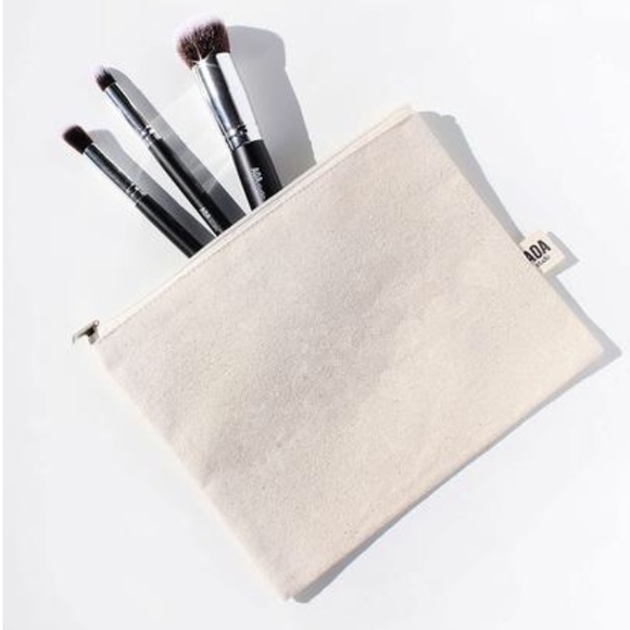 🔵Makeup Bag - Picture 3 of 3