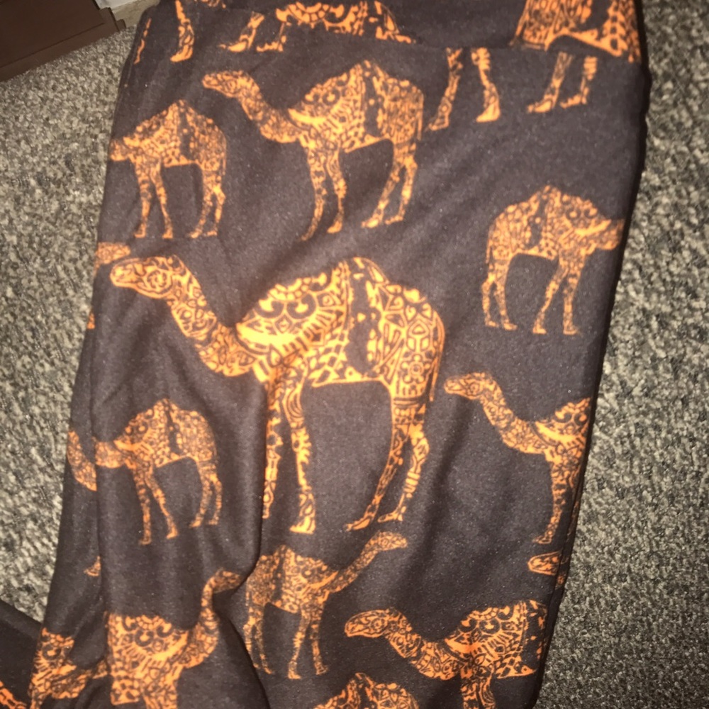 Unicorn !!! Black Camel Lularoe ON SALEEEE