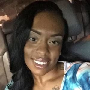 Meet your Posher, Laguana london'saunt