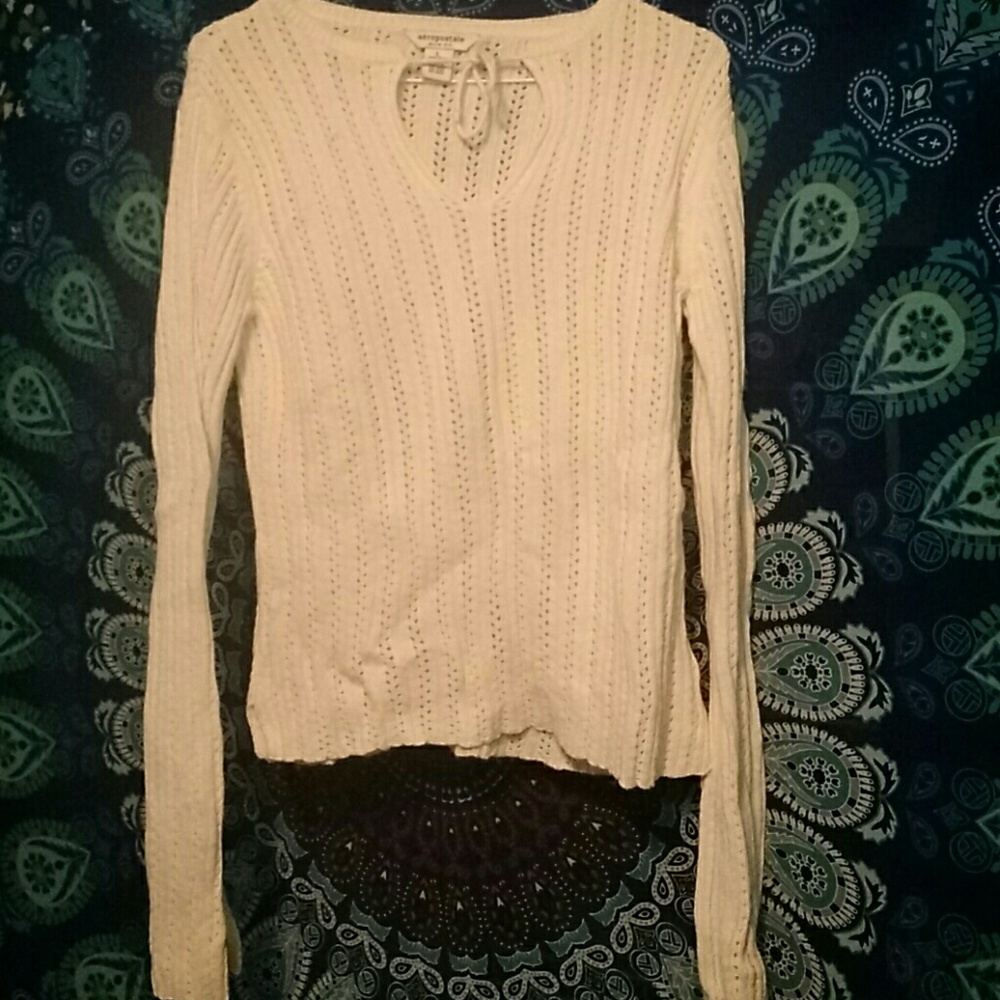 White aeropostale sweater