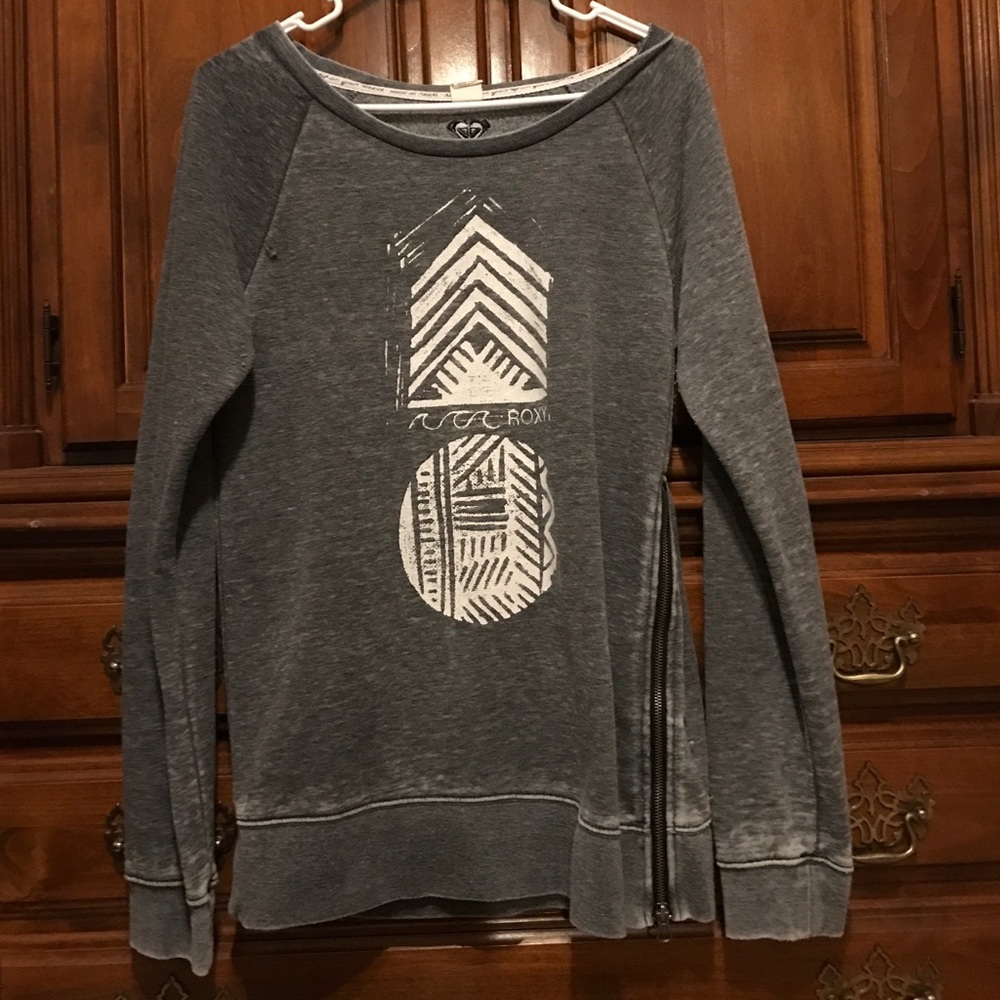 **SOLD** ROXY sweatshirt!!! **SOLD**