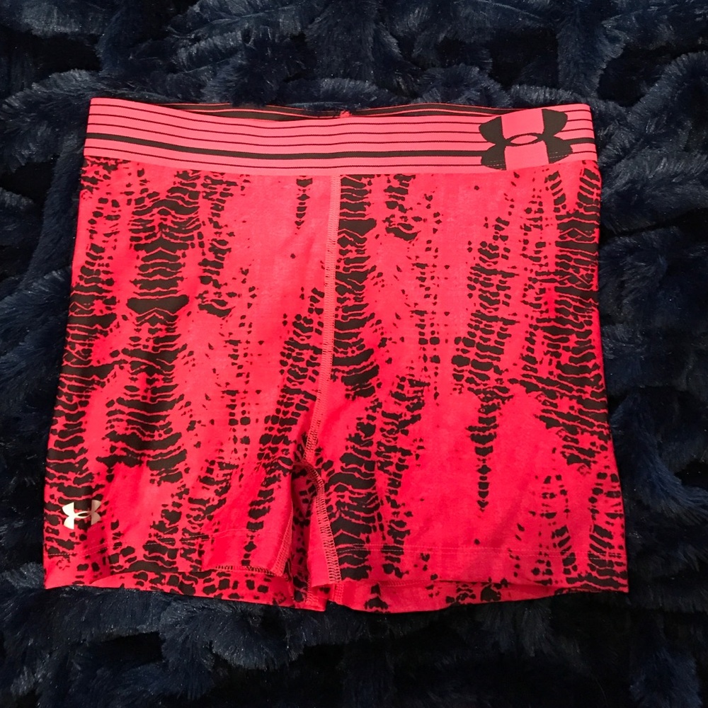 Under Armour Shorts Size Small - image 1